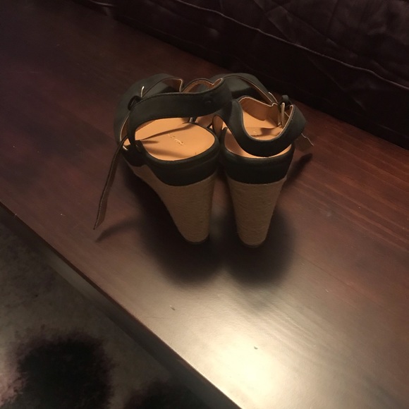 Tommy Hilfiger Kali Espadrille Wedge Sandals. - Picture 3 of 4